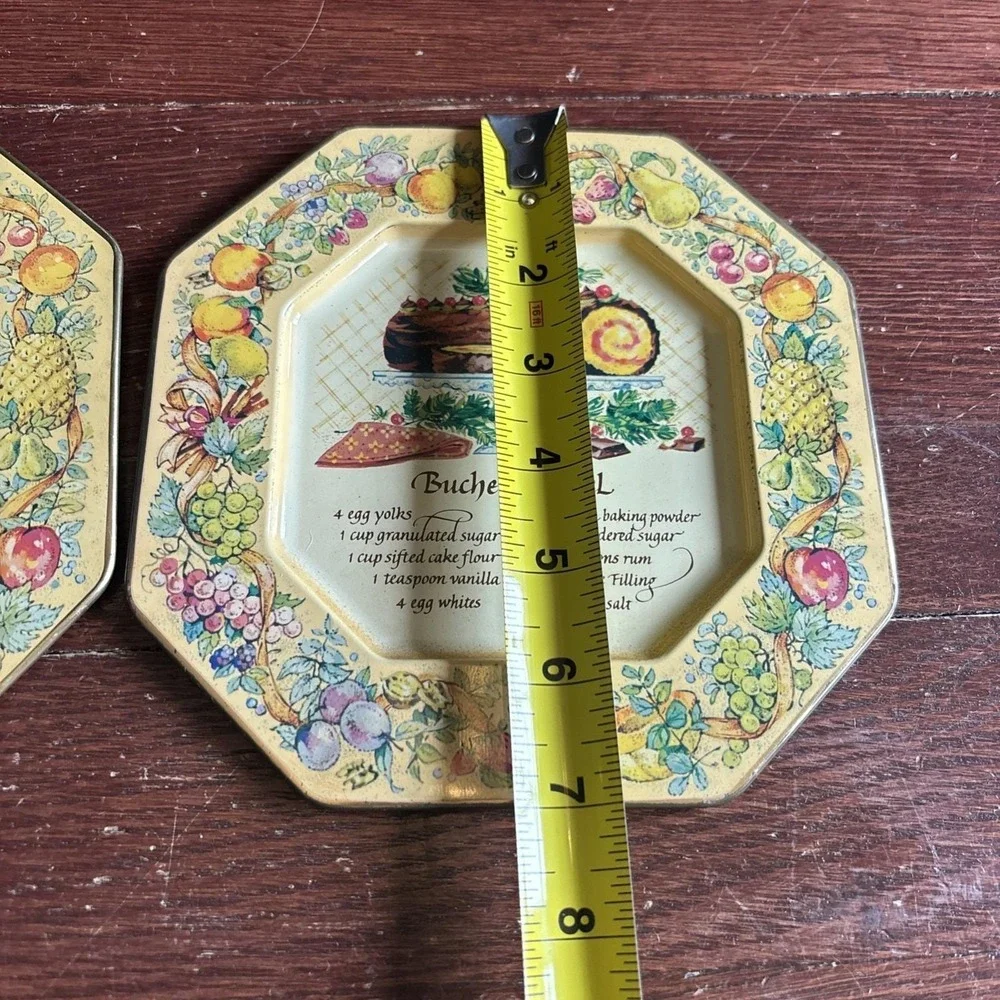 Vtg 1982 Avon Printed Recipe Tin Plates For Hanging England Set of 2 Granny Core